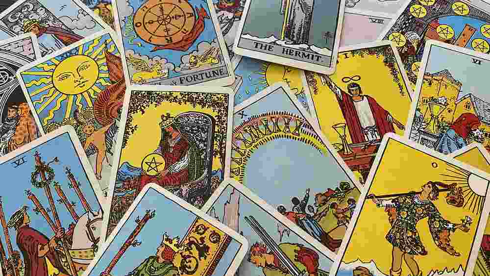 The Significance of Ethical Conduct in Tarot Readings