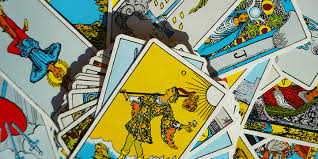 Is Tarot Reading in Dubai Accurate? Myths vs. Truth Revealed